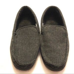 Memory foam herringbone slippers size 9/10